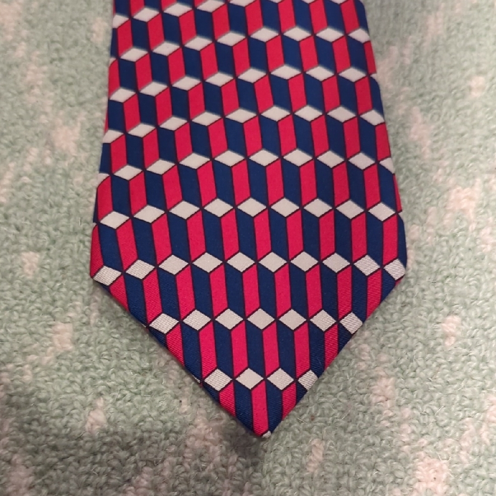 Geometric Patterned Tie - Red and Blue